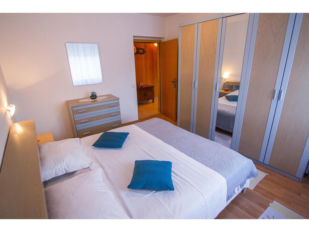 Apartment Miranda Слатине Номер фото